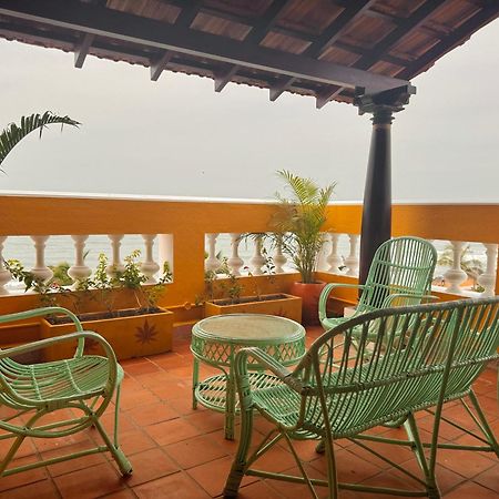 La Plage Seaview Suites Puduččéri Exteriér fotografie