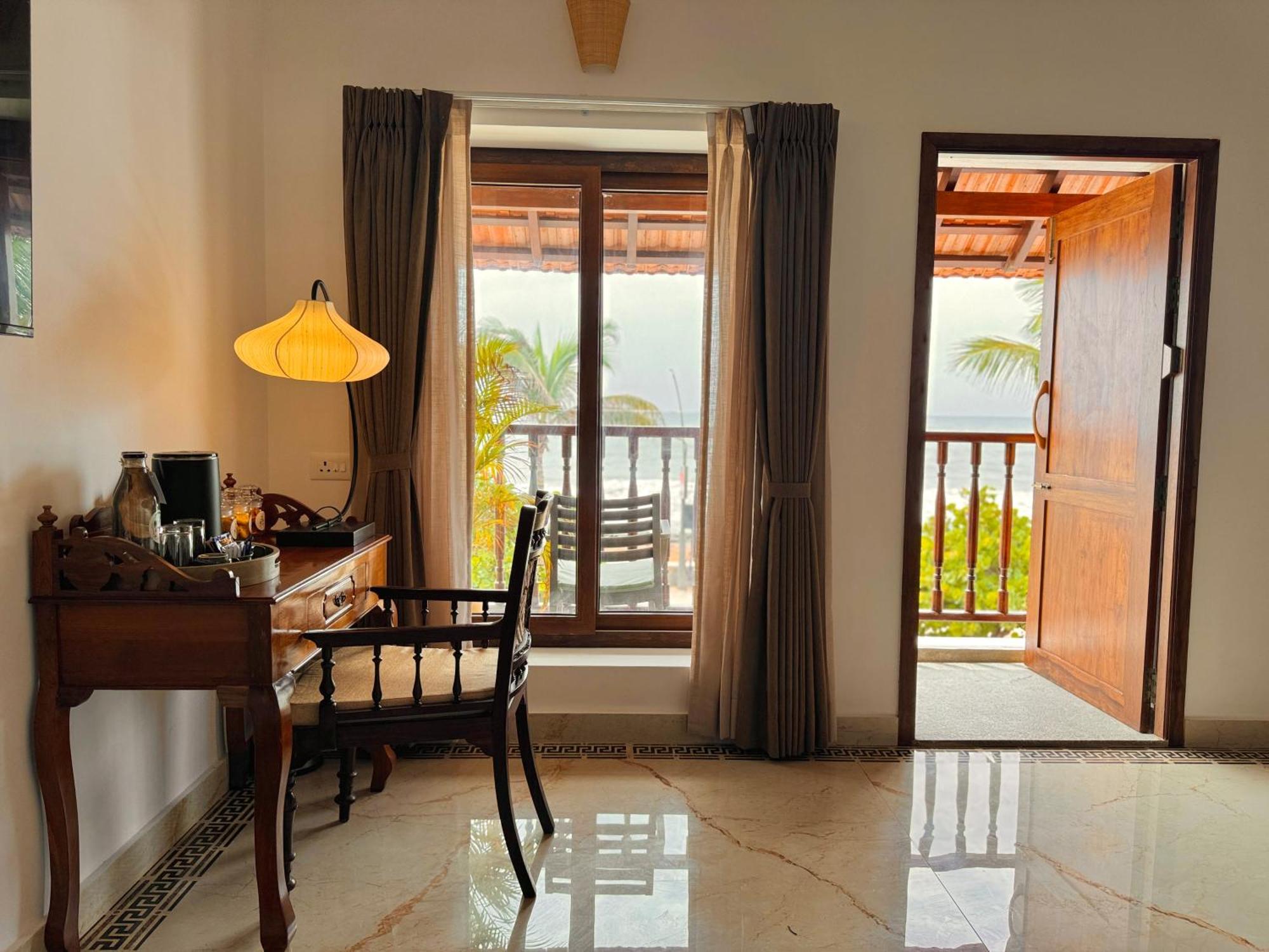 La Plage Seaview Suites Puduččéri Exteriér fotografie