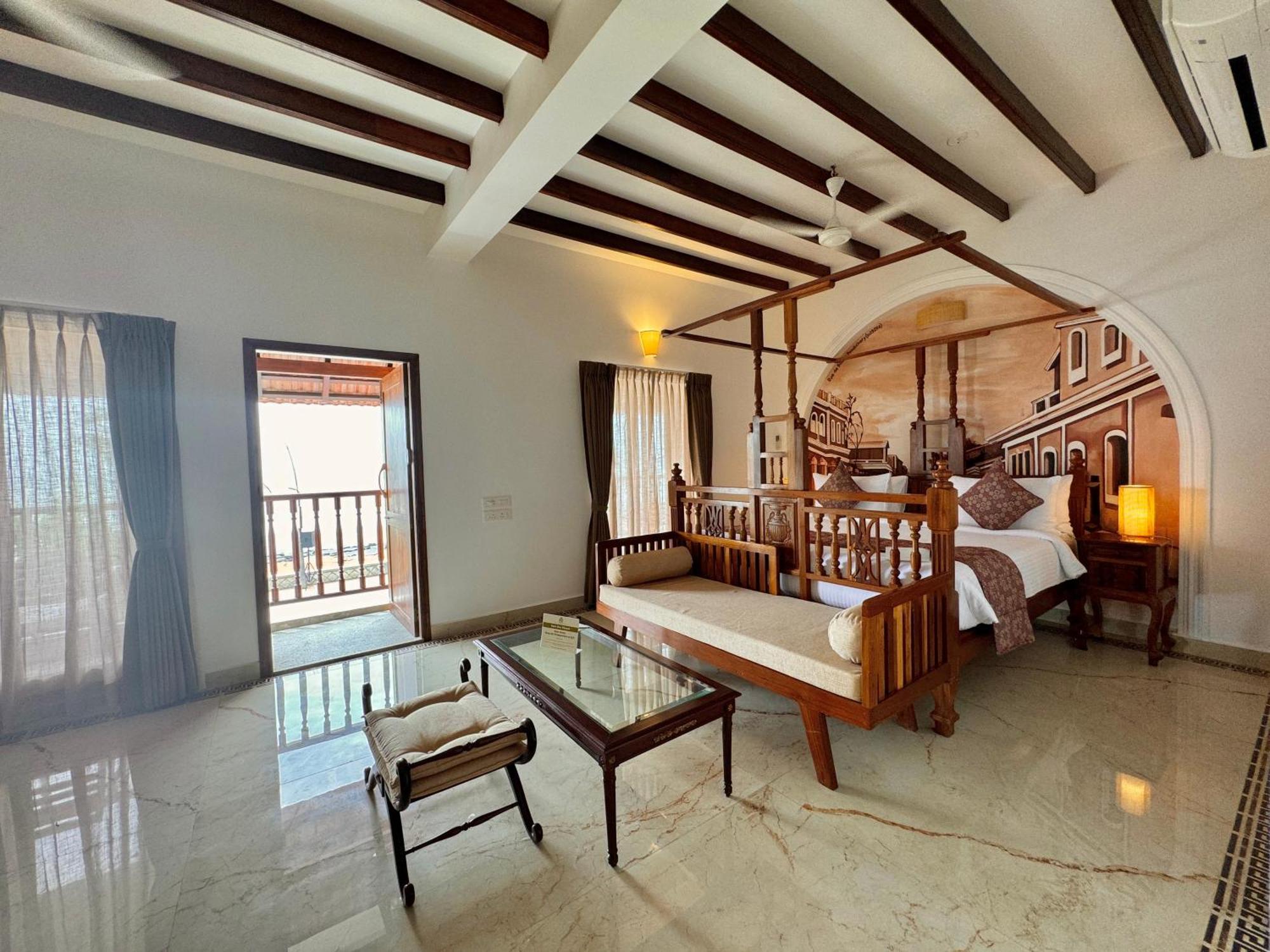 La Plage Seaview Suites Puduččéri Exteriér fotografie
