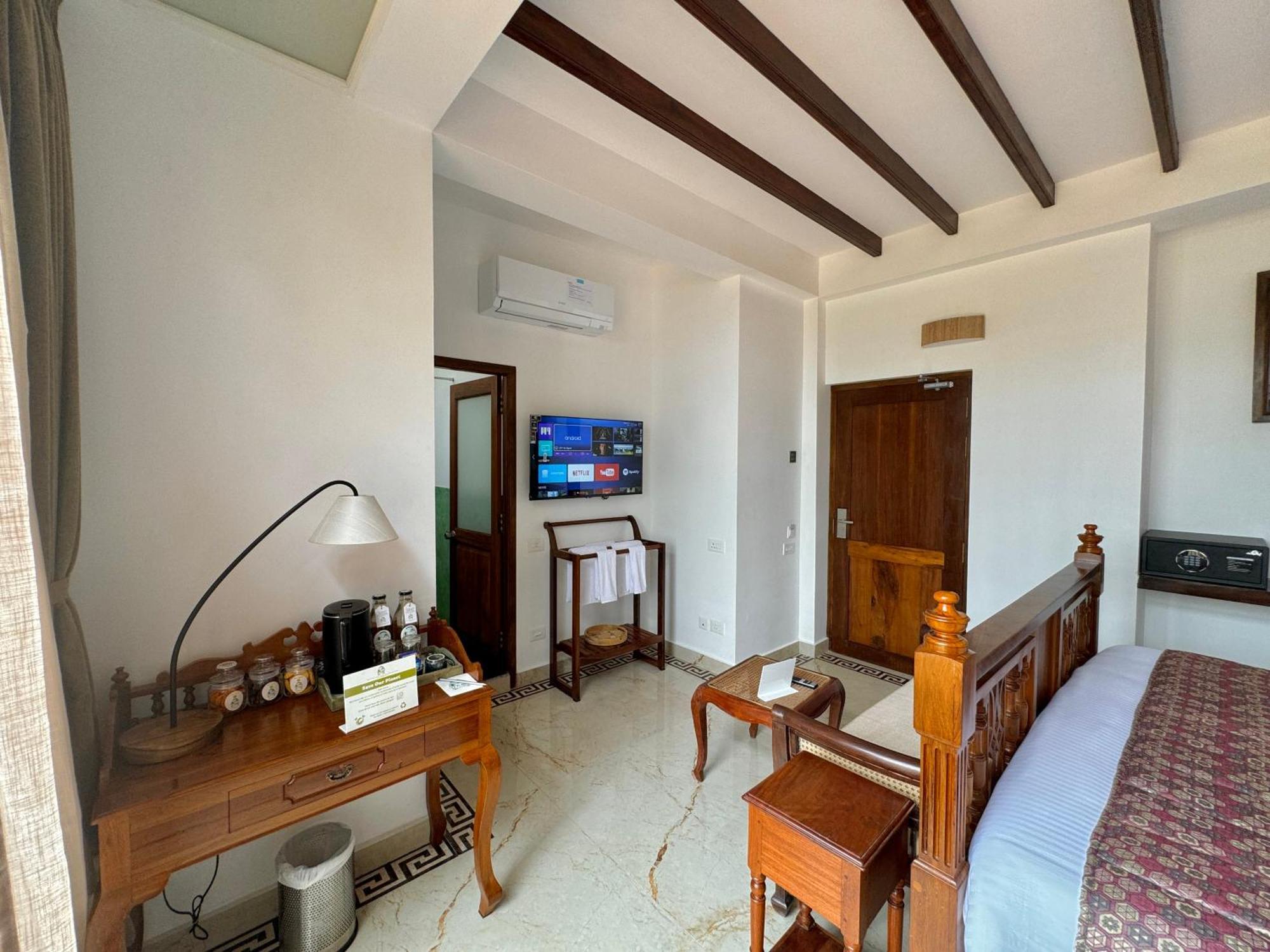 La Plage Seaview Suites Puduččéri Exteriér fotografie