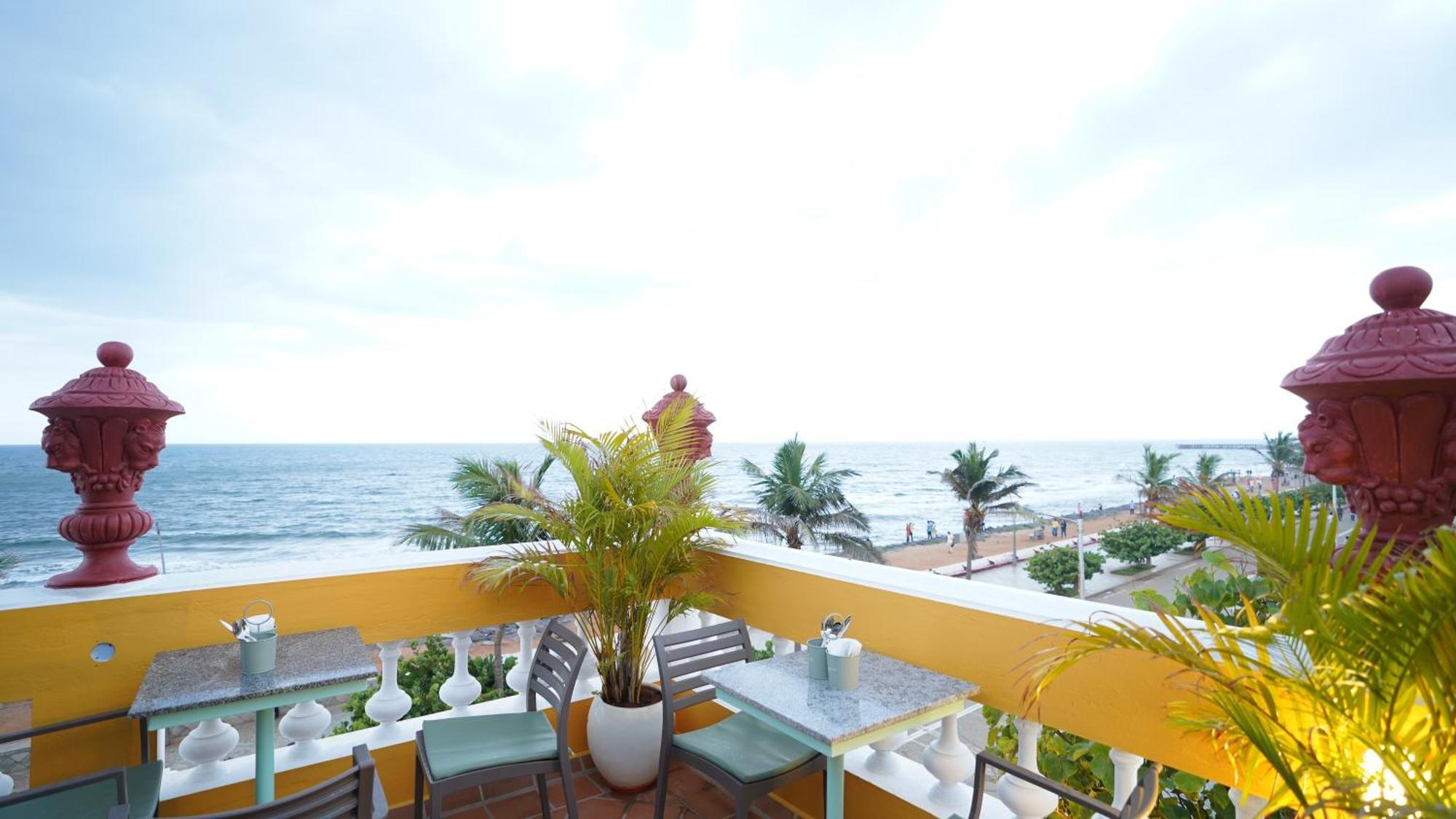 La Plage Seaview Suites Puduččéri Exteriér fotografie